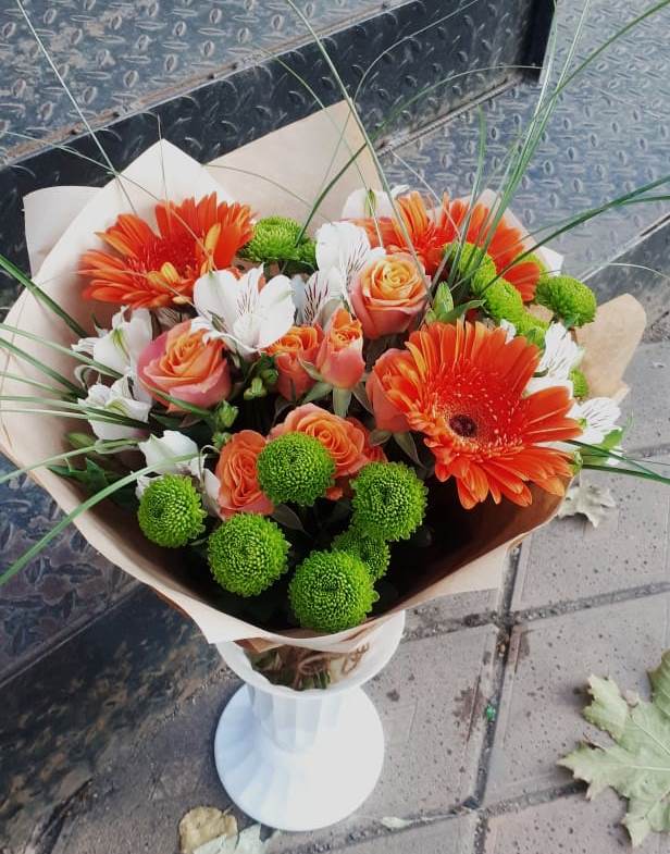 Букет цветов из: Герберы, Хризантемы, Альстромерии и Розы в Юрьевце
