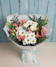 Букет цветов из:  Розы, Лизиантусы и Хризантемы в Юрьевце