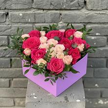 Цветочная композиция из Розы в коробке в Юрьевце