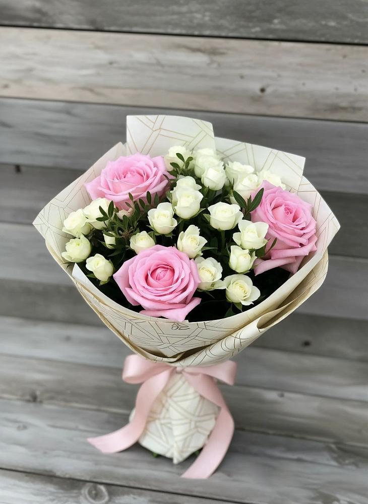 Букет цветов из: Розы в Юрьевце