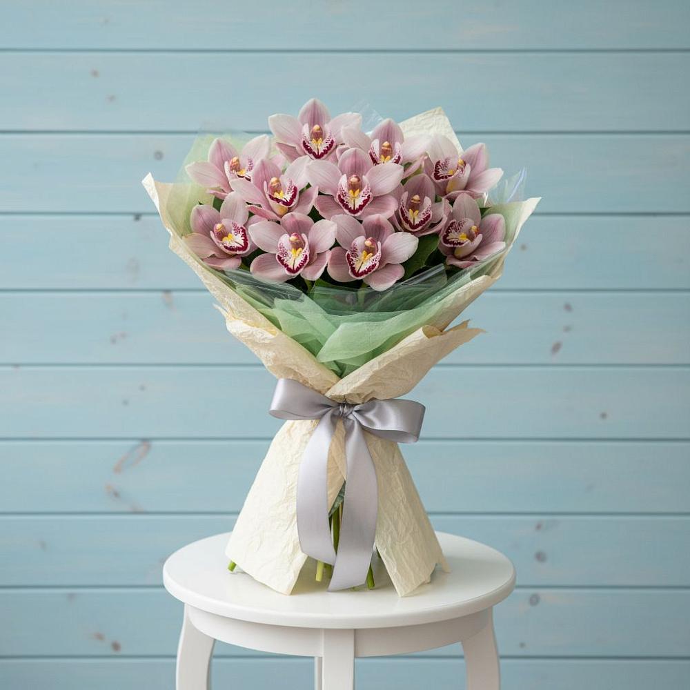 Букет цветов из: Орхидеи и Розы в Юрьевце