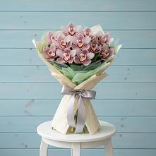 Букет цветов из:  Орхидеи и Розы в Юрьевце