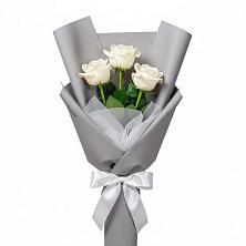 Букет 3 белые розы в Юрьевце