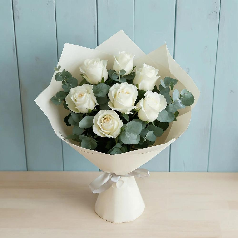Букет Белые розы в Эвкалипте в Юрьевце