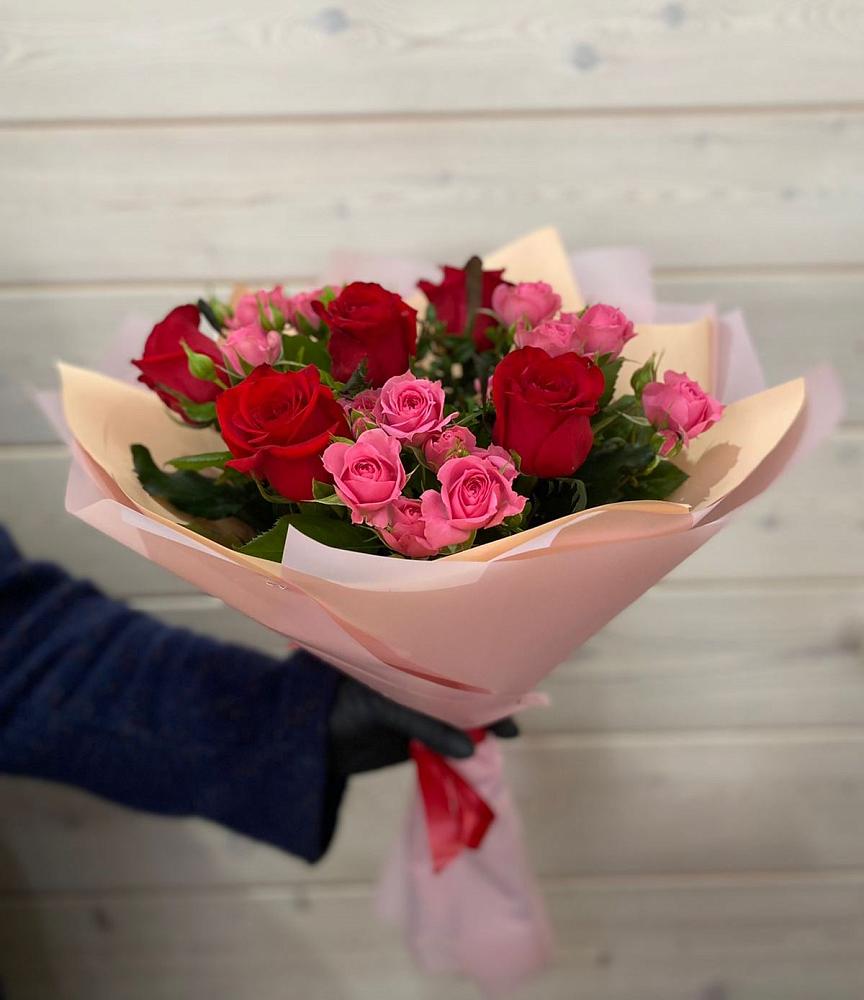 Букет цветов из: Розы в Юрьевце