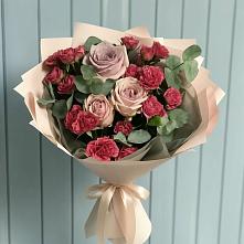 Букет цветов из:  Гвоздики и Розы в Юрьевце