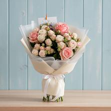 Букет цветов из:  Розы в Юрьевце