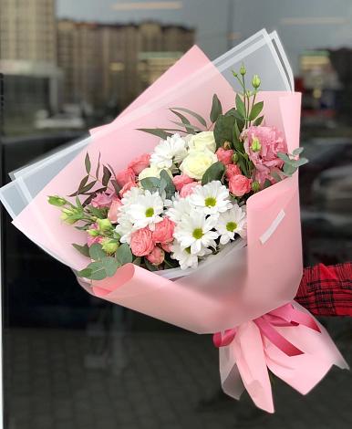 Букет цветов из: Розы, Лизиантусы и Хризантемы в Юрьевце
